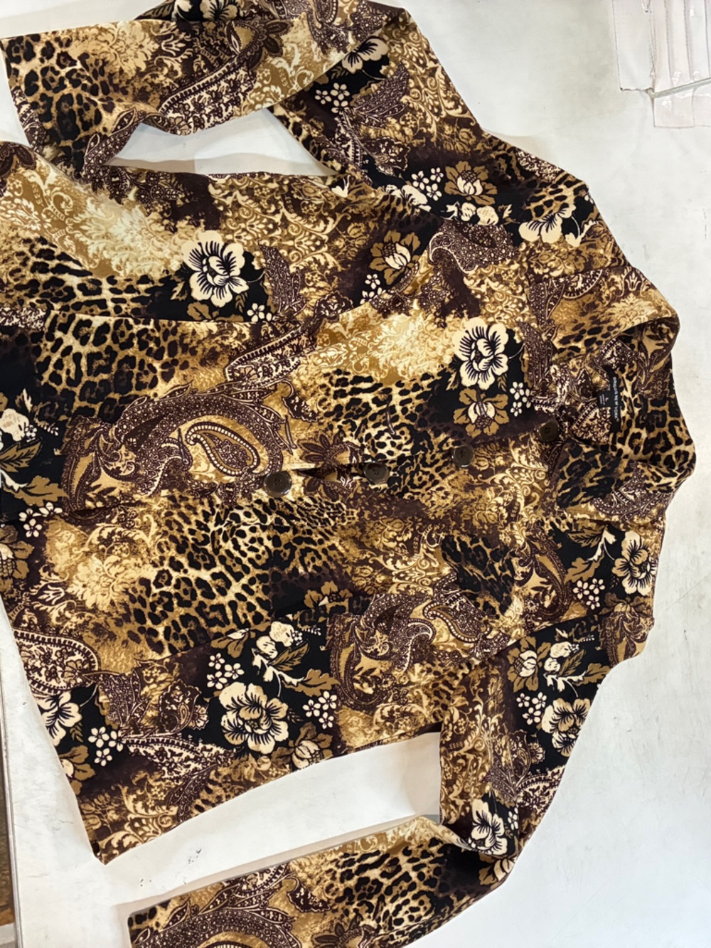 Briggs New York Brown and Black Mixed Animal Floral Blazer